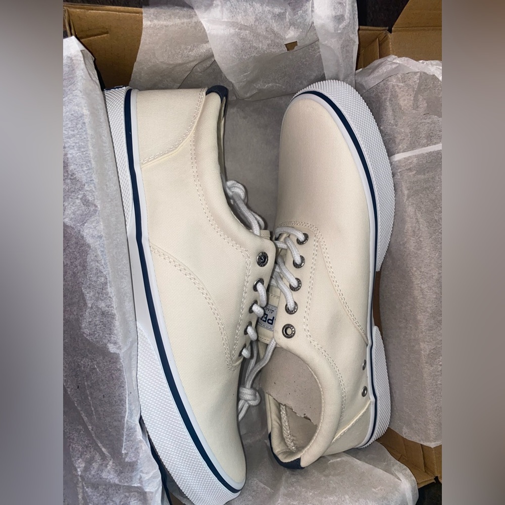White Sperry mens shoes